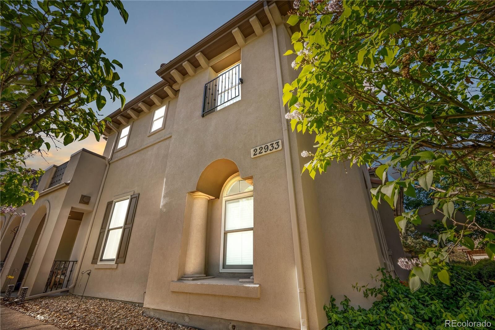 Property Photo:  22933 E Ontario Drive 105  CO 80016 