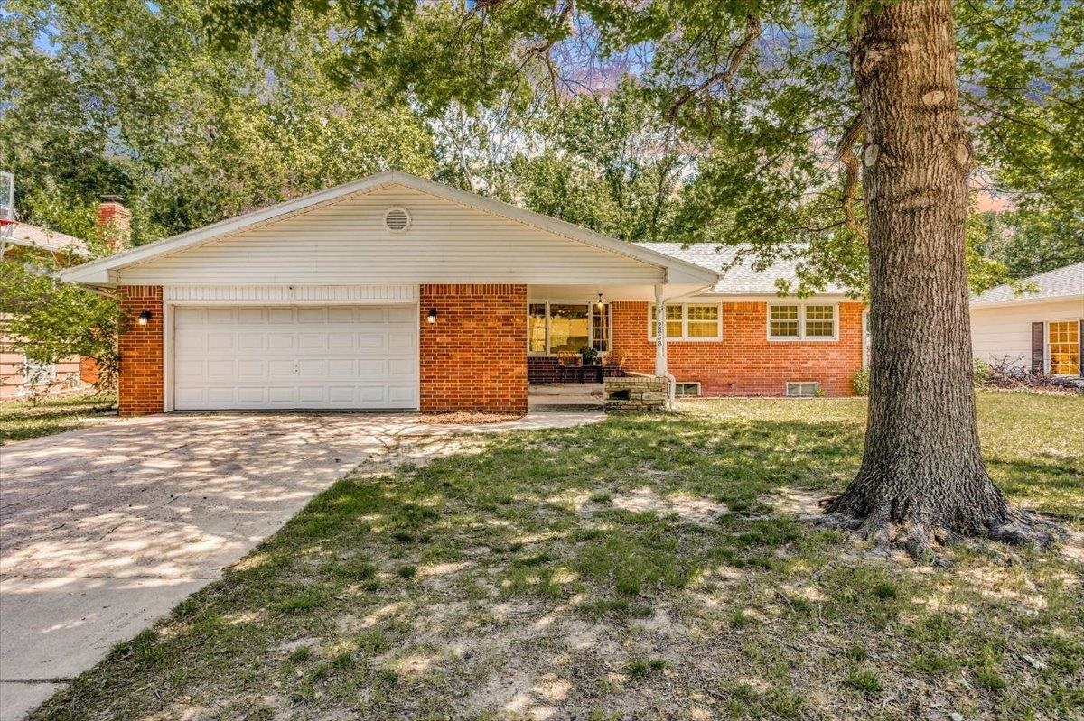 Property Photo: 2858 N Edwards St KS 67204