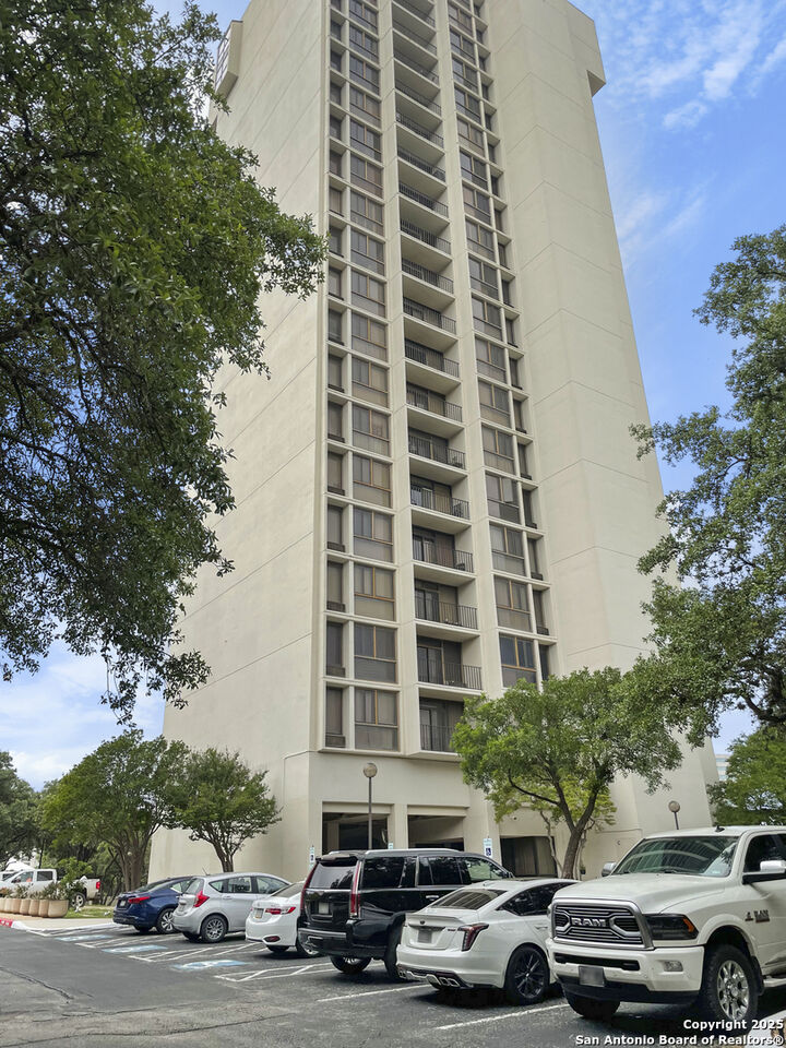 7701 Wurzbach 703  San Antonio TX 78229 photo
