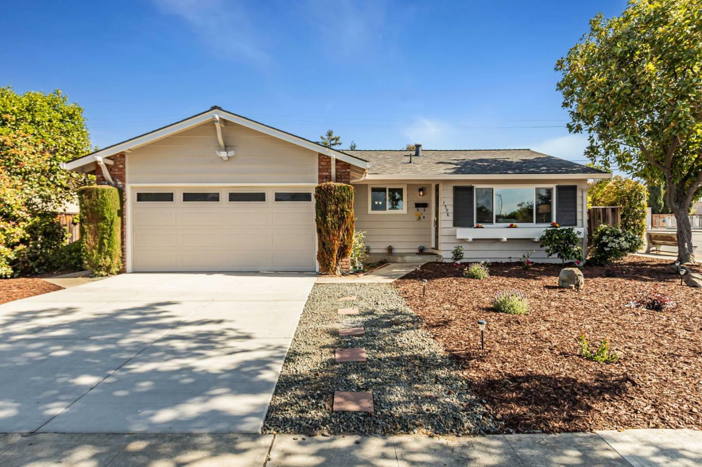 Property Photo:  1598 Hallbrook Drive  CA 95118 