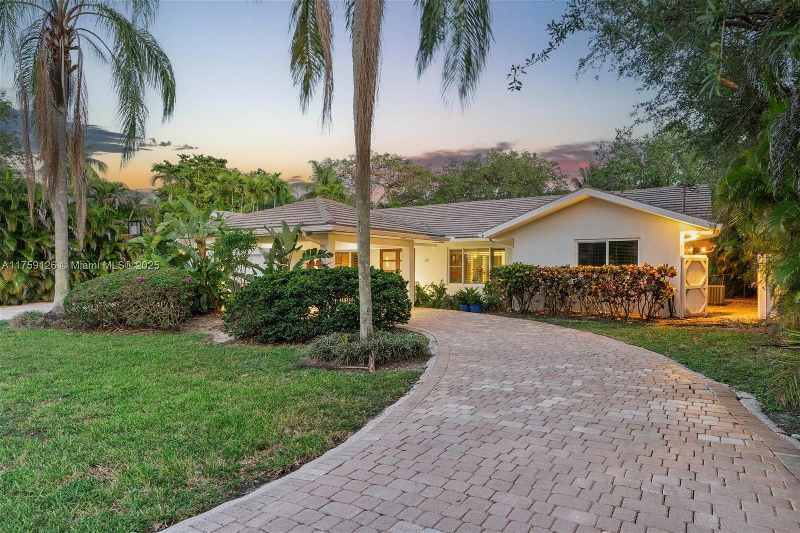 Property Photo: 5930 SW 81 St FL 33143