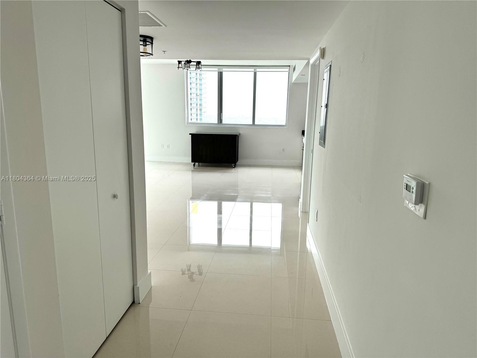 Property Photo: 92 SW 3rd St 1605 FL 33130