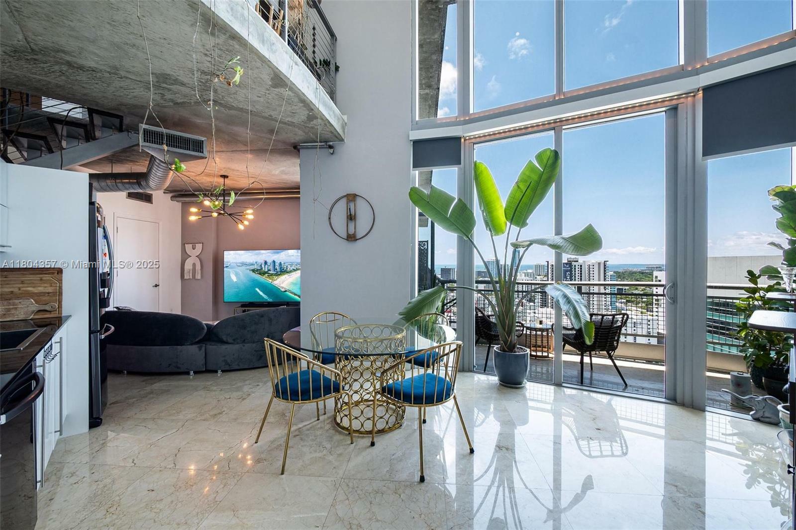 Property Photo: 690 SW 1st Ct Phi26 FL 33130