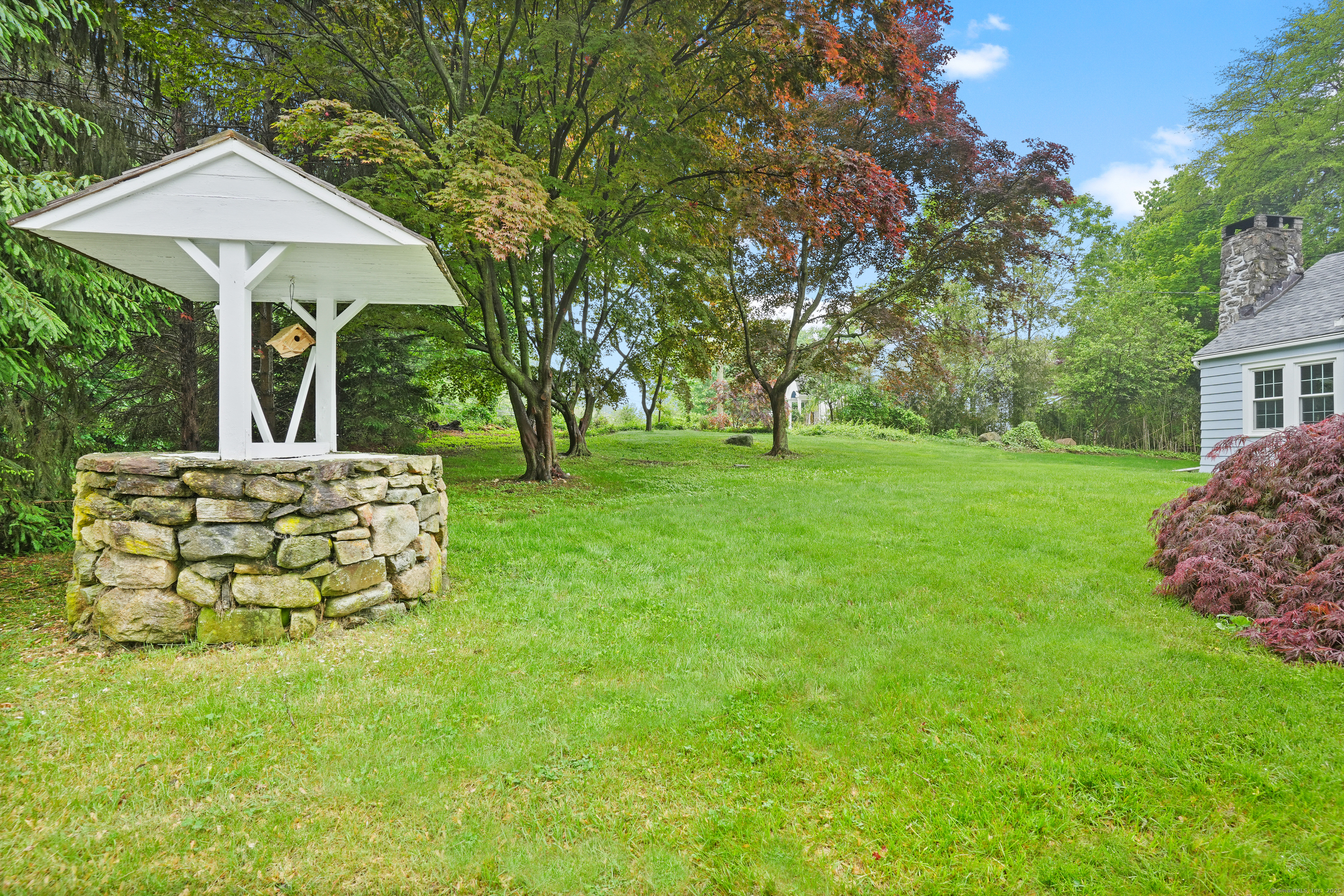 Property Photo:  259 White Plains Road  CT 06611 