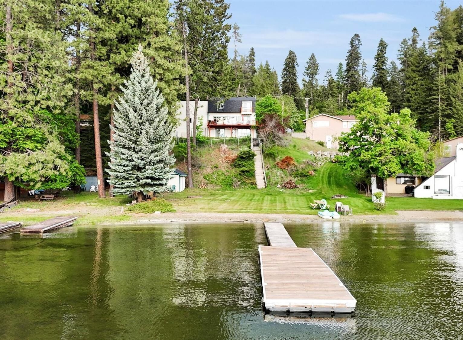 Property Photo: 13227 N East Newman Lake Dr WA 99025