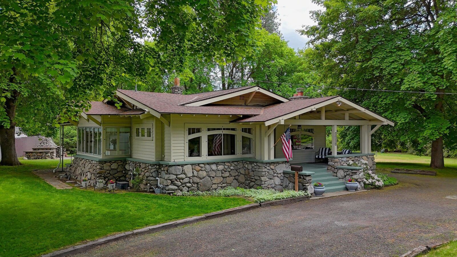 Property Photo:  10228 N Whitworth Dr  WA 99218 