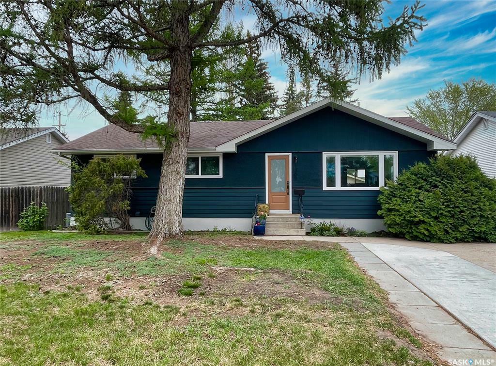 1709 Wilson Crescent  Saskatoon SK S7J 2N6 photo