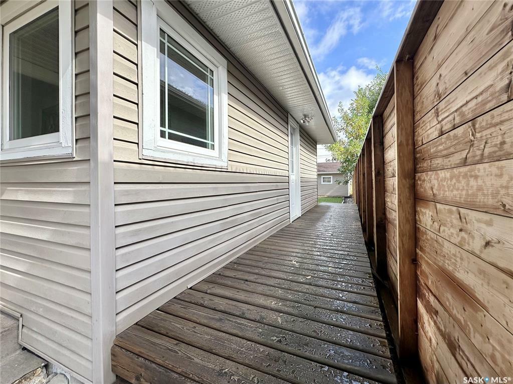 Photo de la propriété: 2125 Fleury Street SK S4N 2M3
