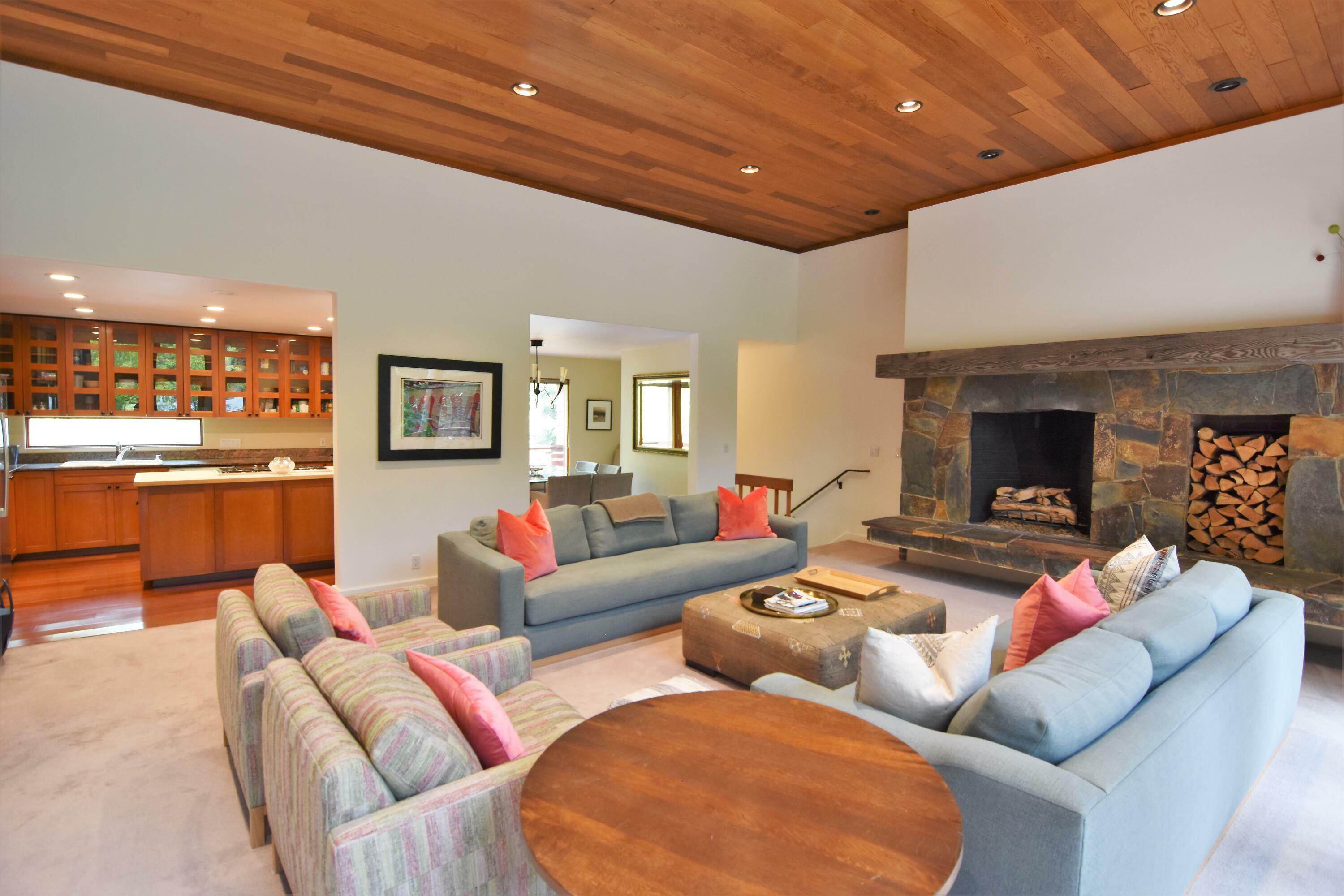 Property Photo: 304 Georginia Rd B ID 83340