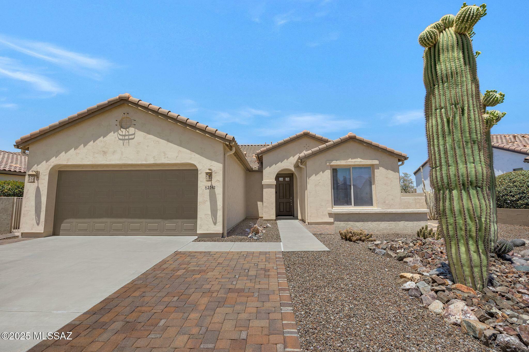 Property Photo: 62742 E Oakwood Drive AZ 85739