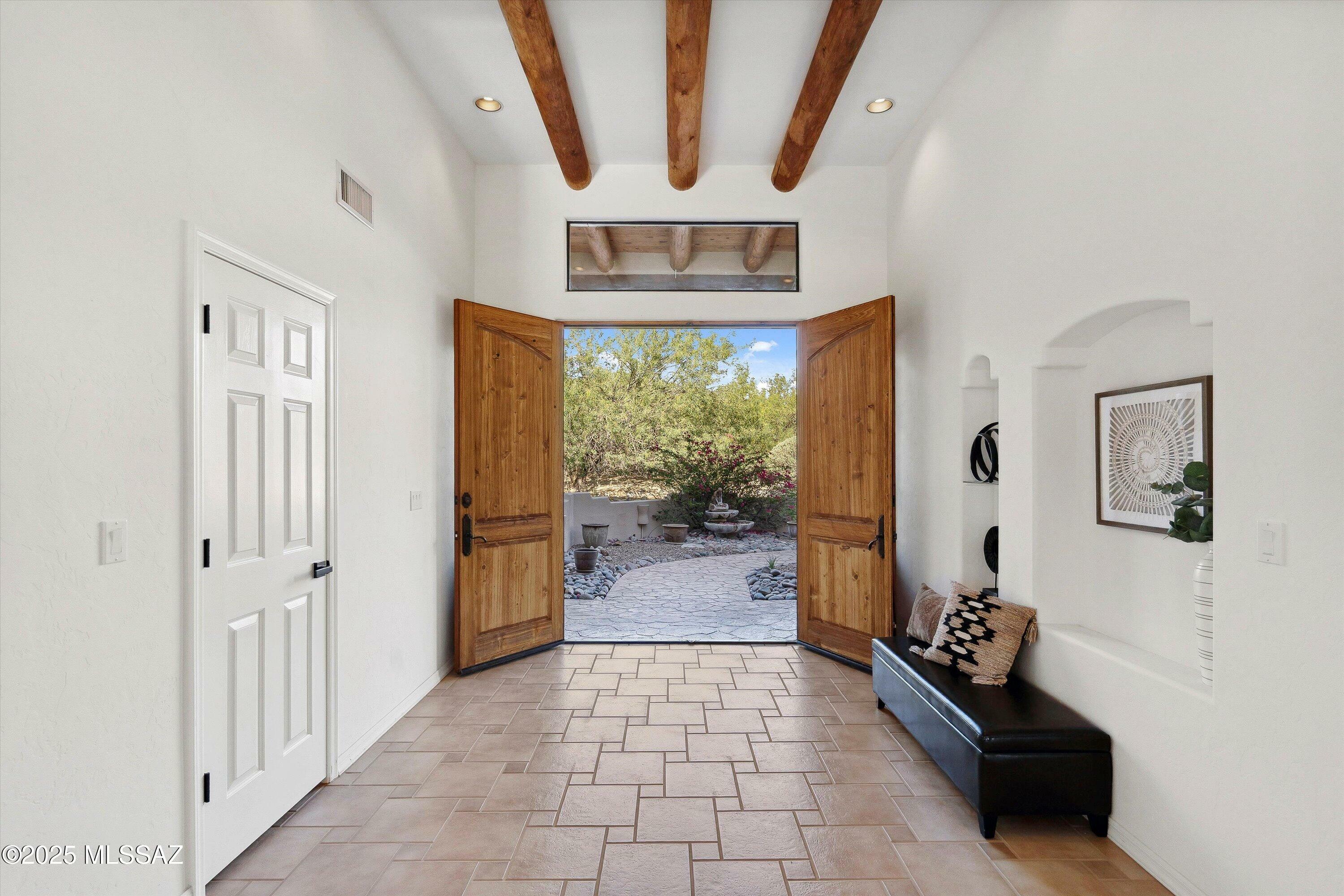 Property Photo: 13461 E Sahuaro Sunset Road AZ 85749