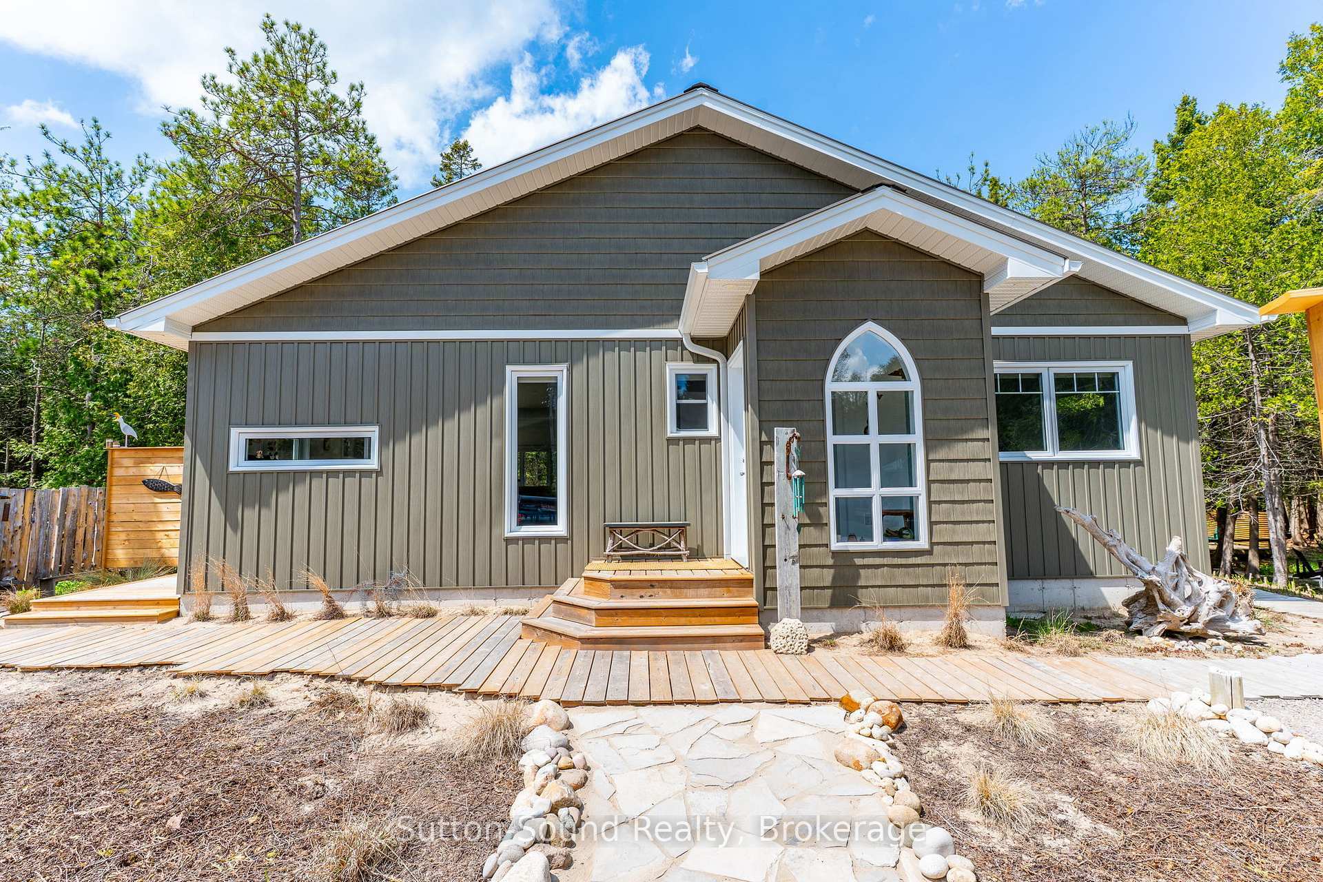 914 Second Avenue N  South Bruce Peninsula ON N0H 2G0 photo