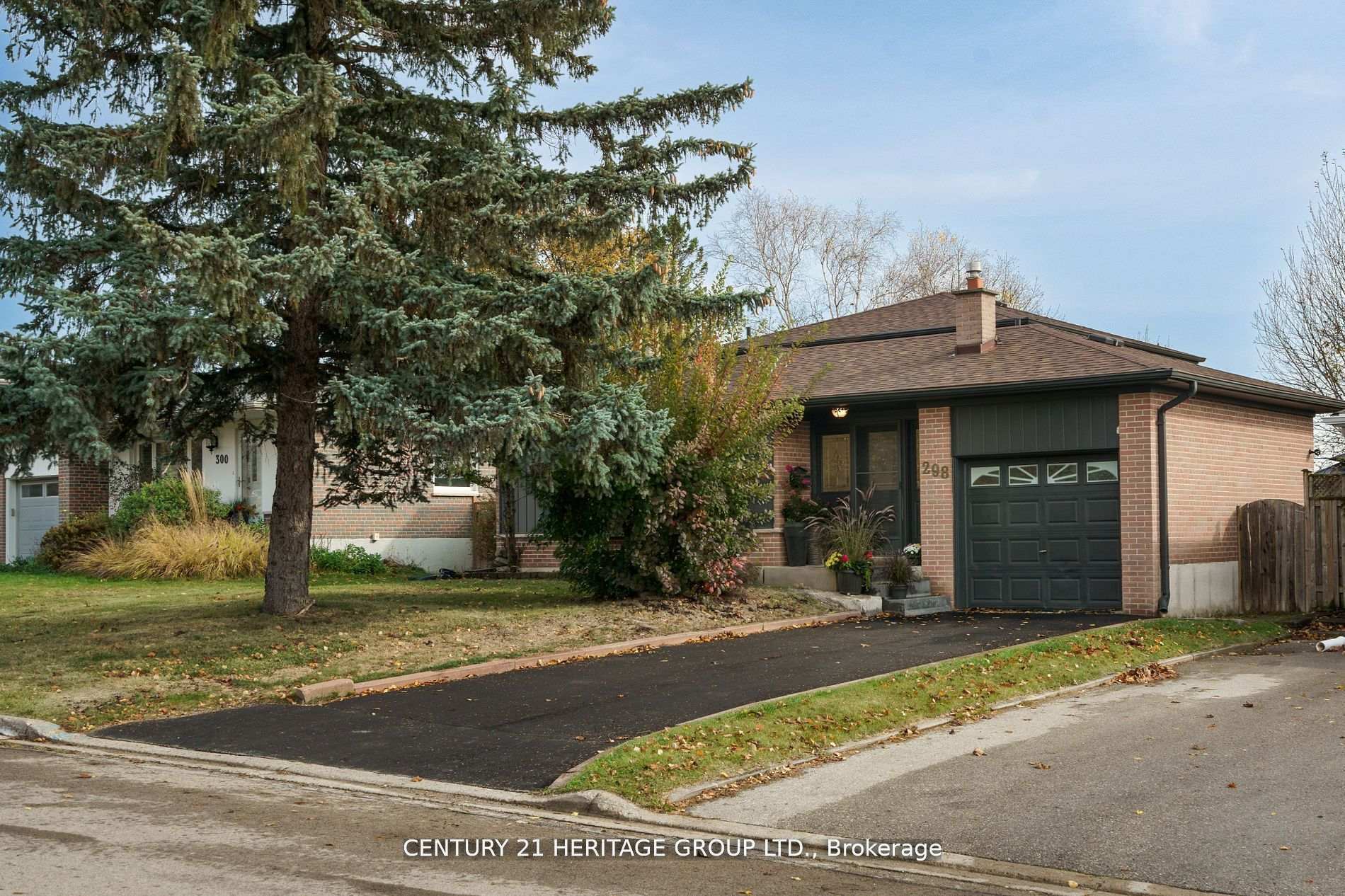 Property Photo: 298 Roywood Crescent ON L3Y 1A5