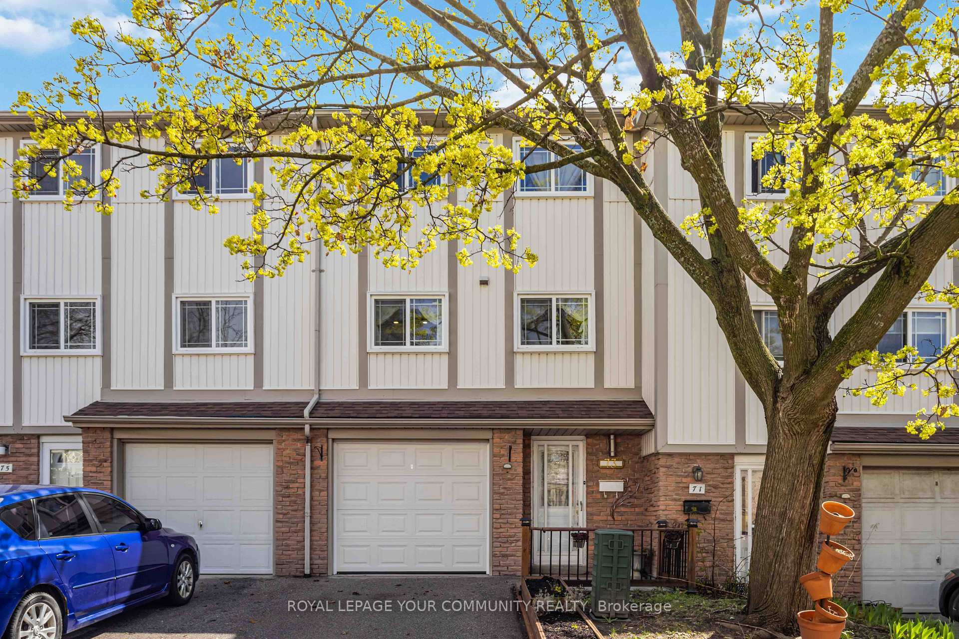 Property Photo: 141 Galloway Road 73 ON M1E 4X4