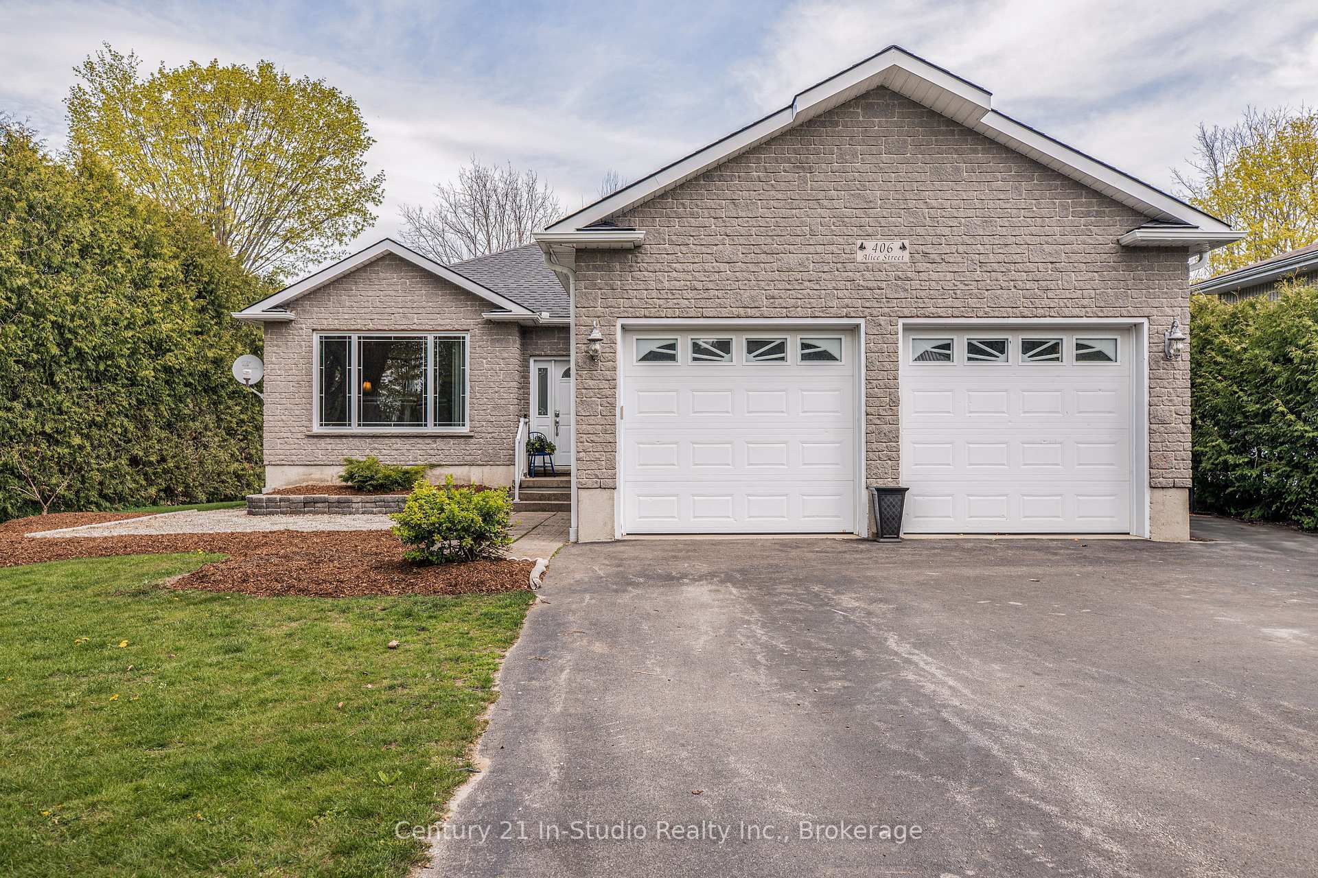 Photo de la propriété: 406 Alice Street ON N0H 2L0
