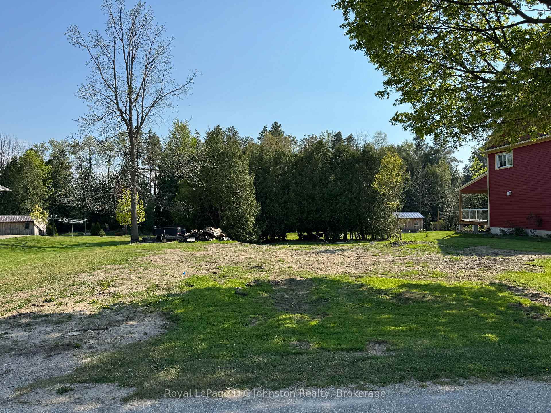Property Photo: 457 Clarendon Street ON N0H 2L0