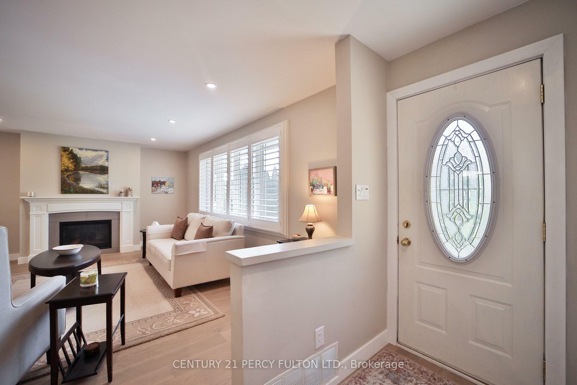 Property Photo: 1520 Rebecca Street ON L6L 1Z7