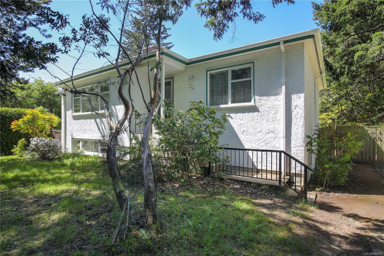 Property Photo: 4090 Gordon Head Rd BC V8N 3Y1