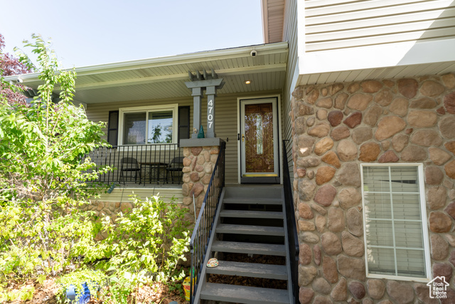 Property Photo: 4707 W Granada Hills Ct UT 84088