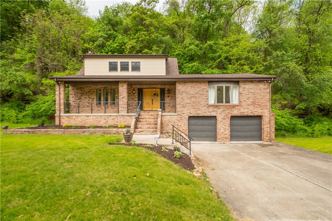 Property Photo: 2710 Douglas Run Rd PA 15037