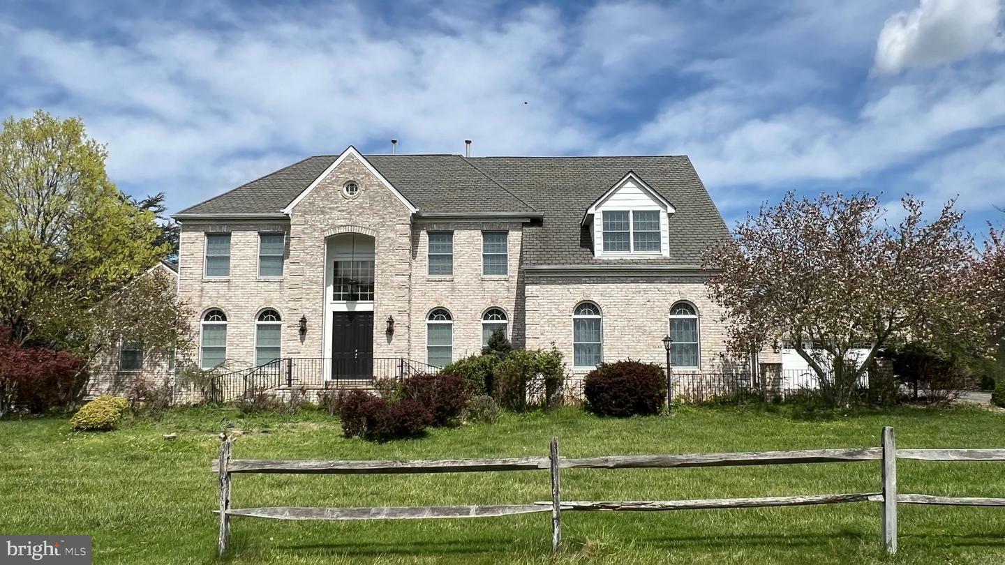 Property Photo: 16200 Bellingham Drive MD 20874