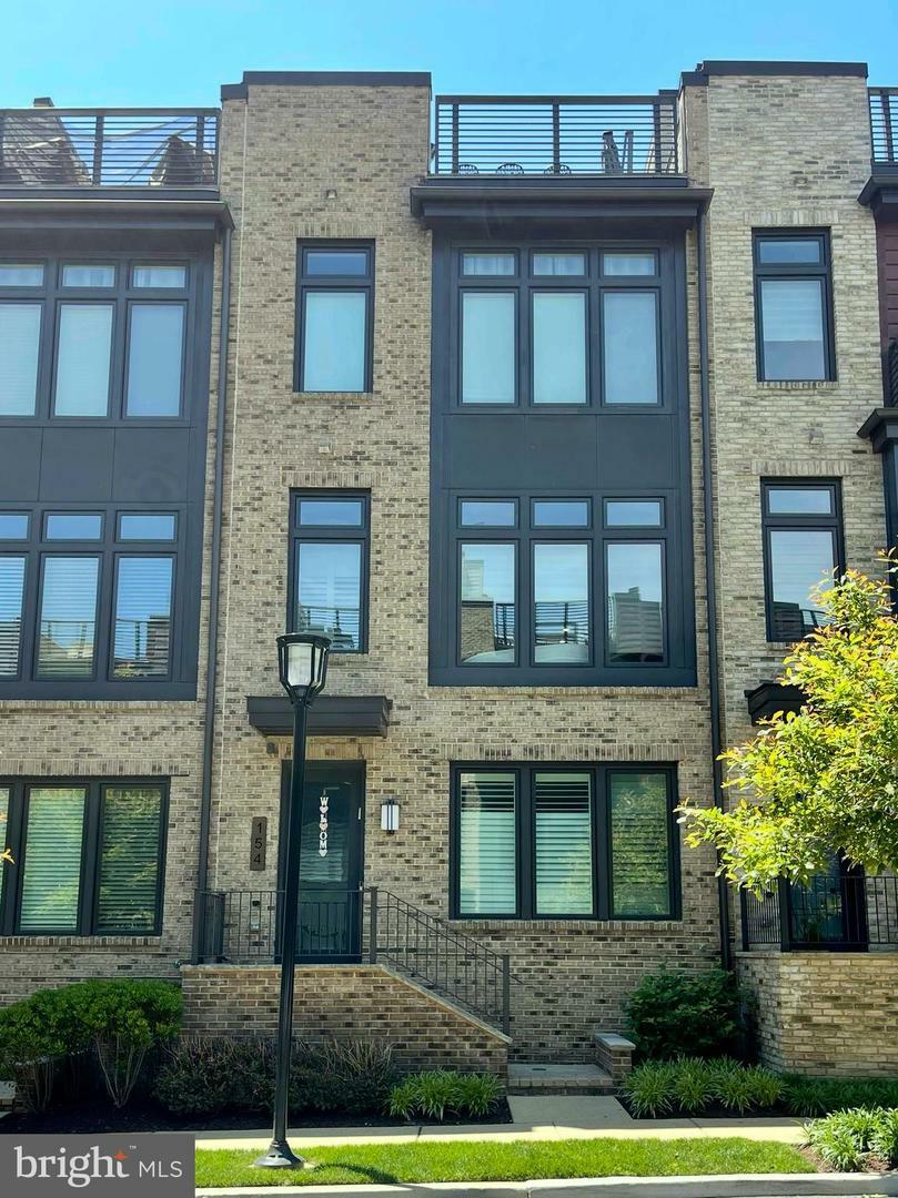 154 Winsome Circle  Bethesda MD 20814 photo