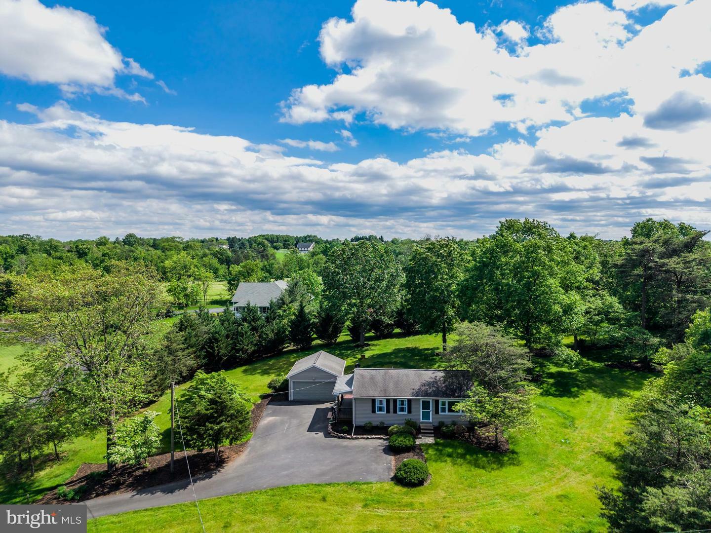 Property Photo: 7729 Wertzville Road PA 17013