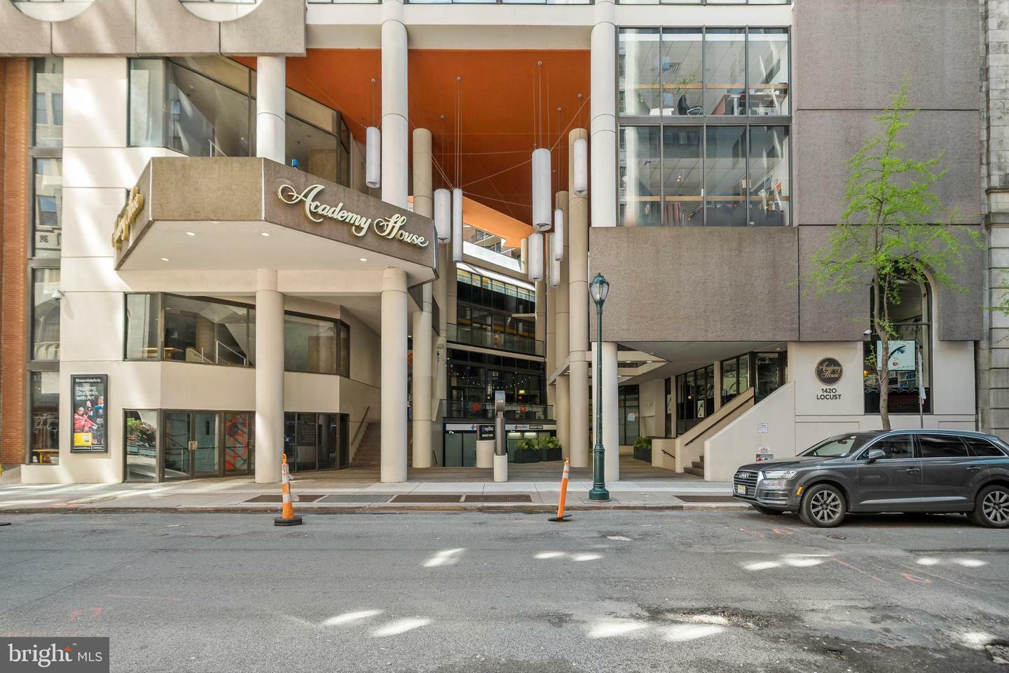 Property Photo: 1420 Locust Street 15M PA 19102