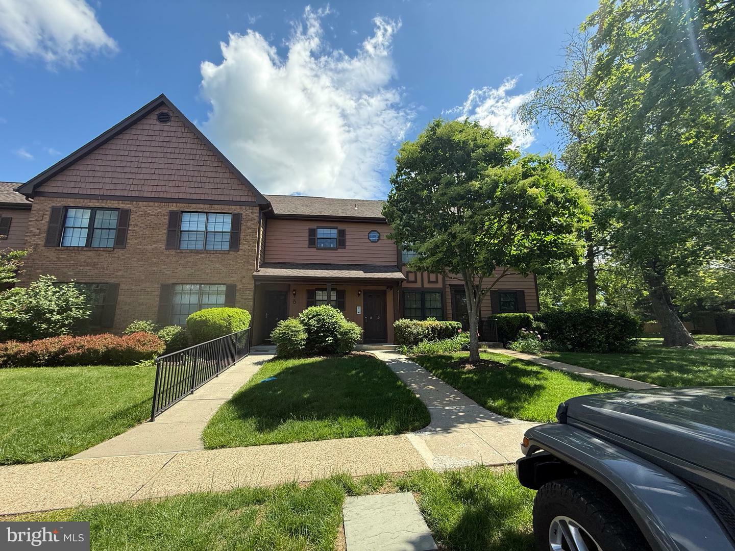 4 Barclay Court  Lawrenceville NJ 08648 photo