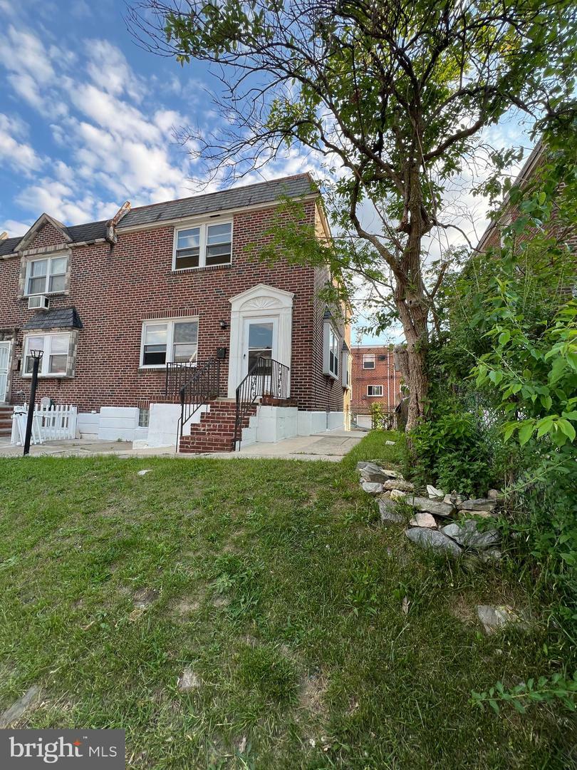 Property Photo: 1128 Elbridge Street PA 19111