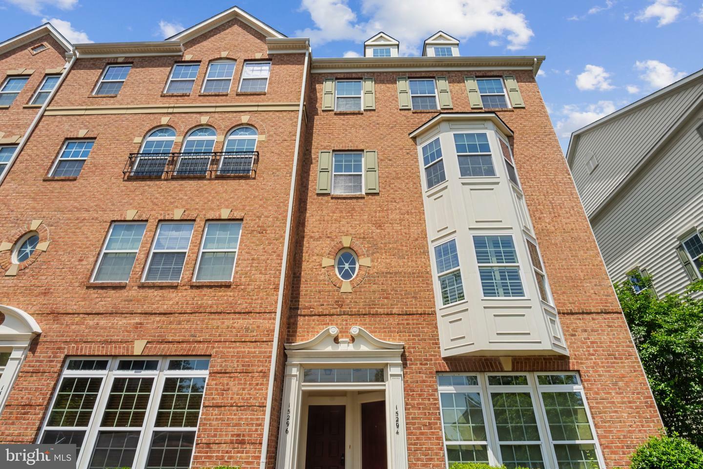 Property Photo: 15296 Regents Park Drive VA 22191