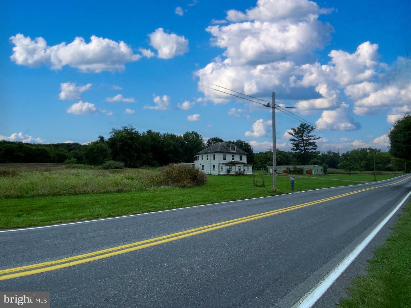 Property Photo:  1040 Cider Press Road  PA 17202 