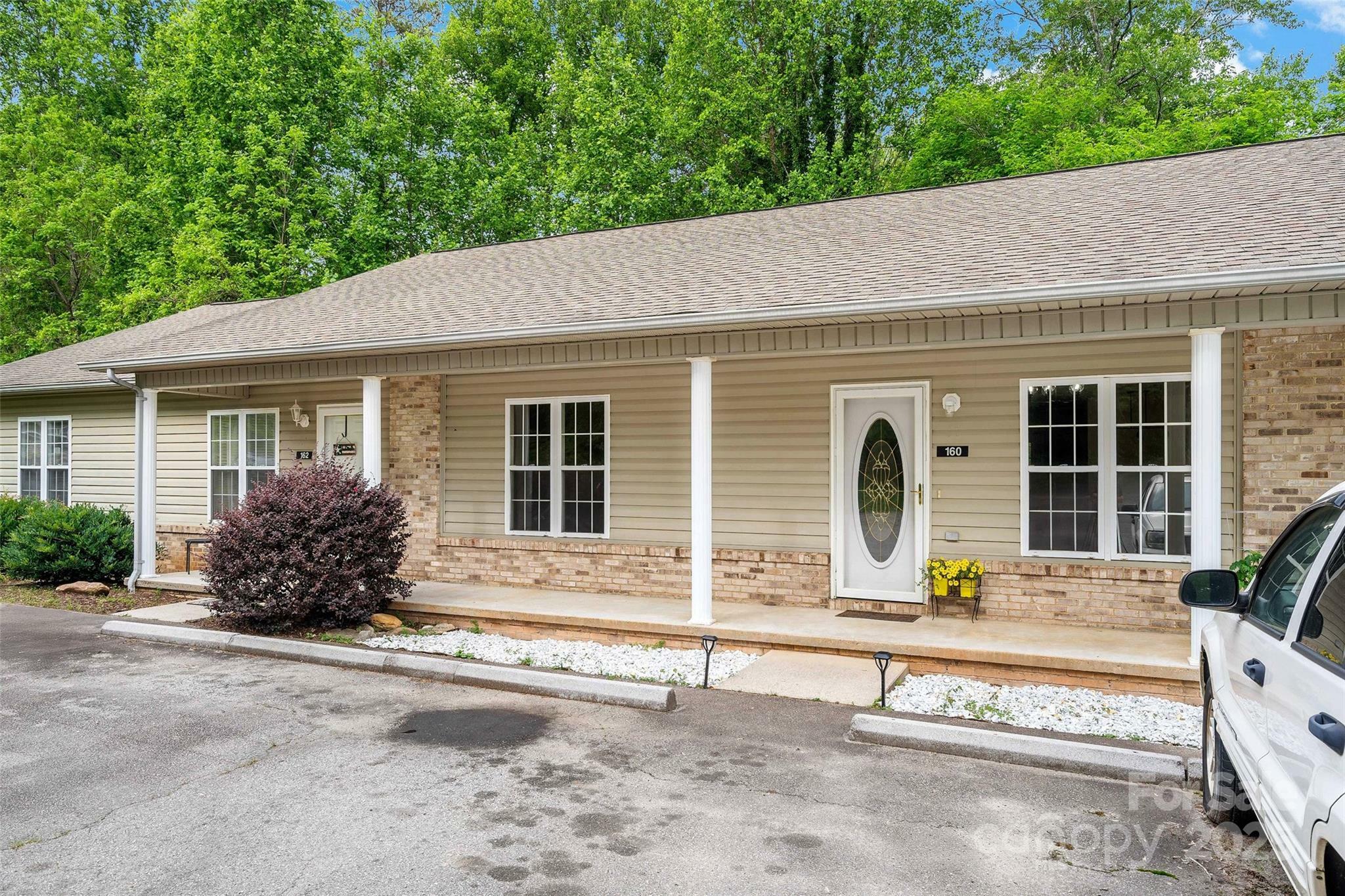 Property Photo: 160 Whispering Pines Drive 160 NC 28752