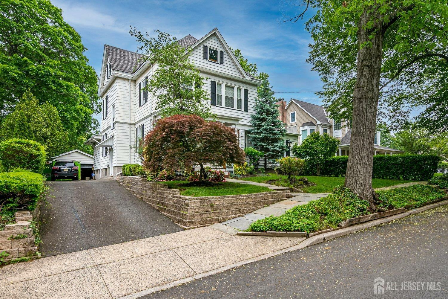 Property Photo: 76 Spring Street NJ 08840