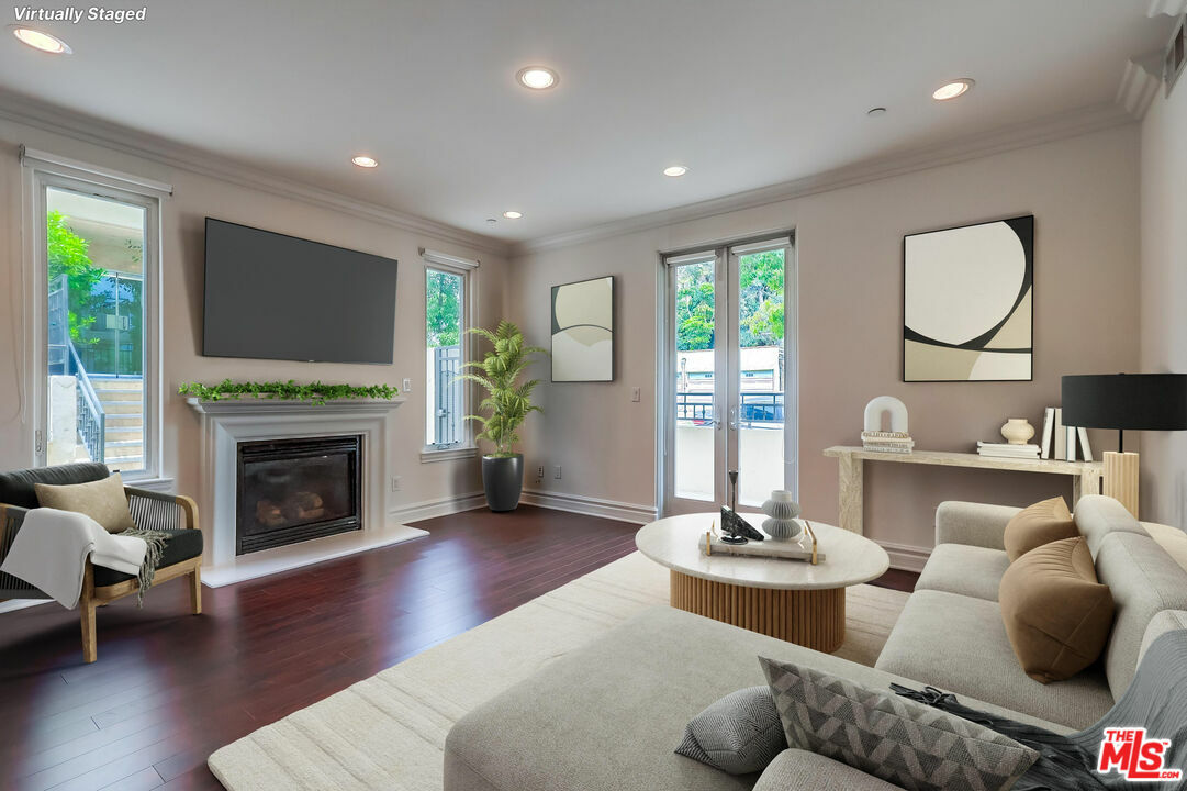 Property Photo: 8610 Chalmers Dr CA 90035