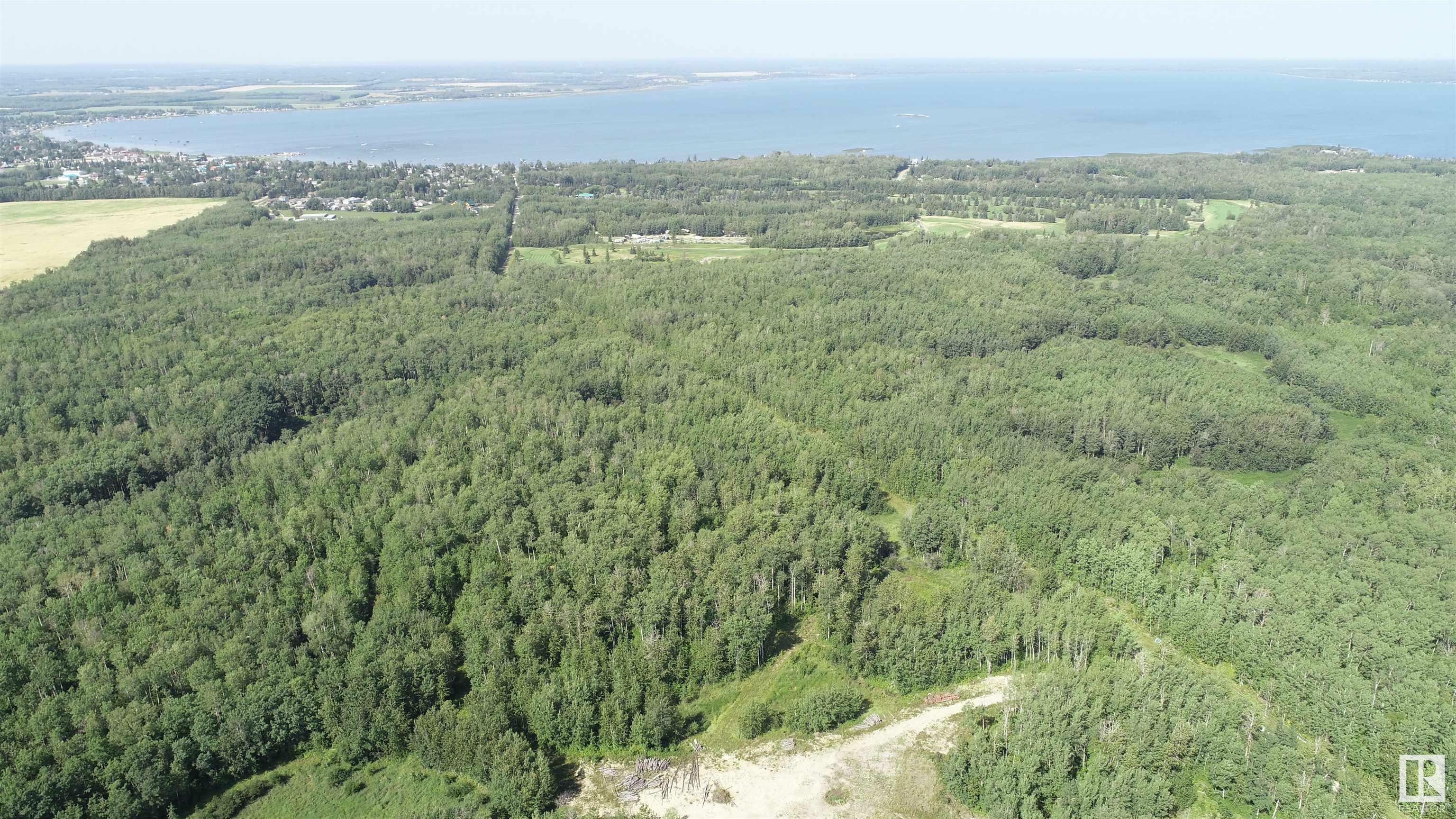 Property Photo: 54425 Ste Anne Trail AB T0E 0A1