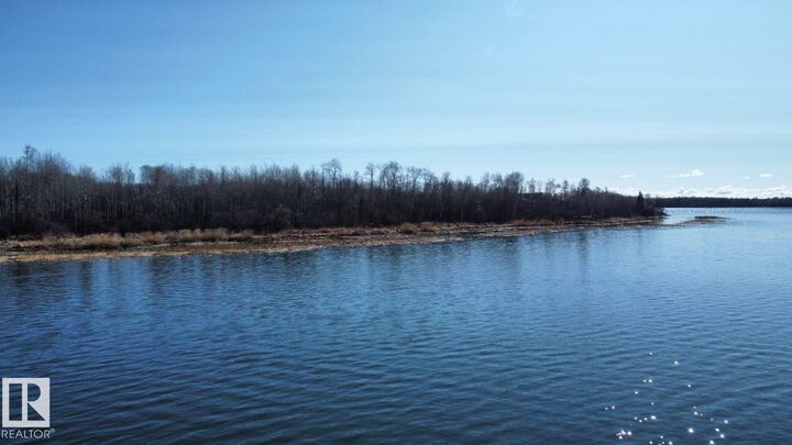 Property Photo: 504 Duncan Road AB T0E 1A0