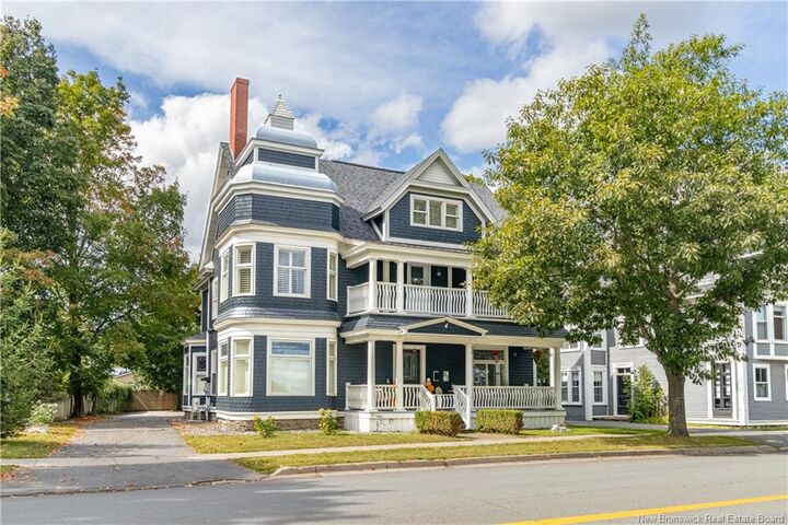 82 Waterloo Row  Fredericton NB E3B 1Y9 photo