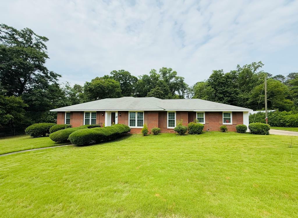 Property Photo: 4017 Merrywood Drive GA 31907