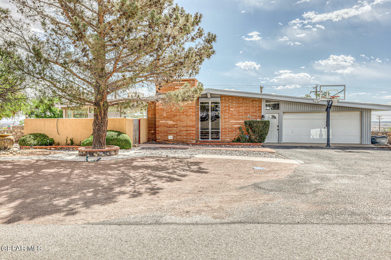 Property Photo: 8024 Tonto Place TX 79904