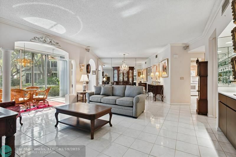 Property Photo: 4130 W Palm Aire Dr 301A FL 33069