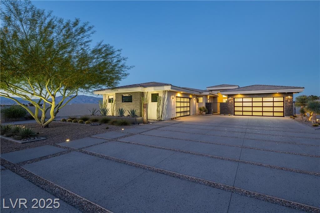 Property Photo:  4070 North Tee Pee Lane  NV 89129 