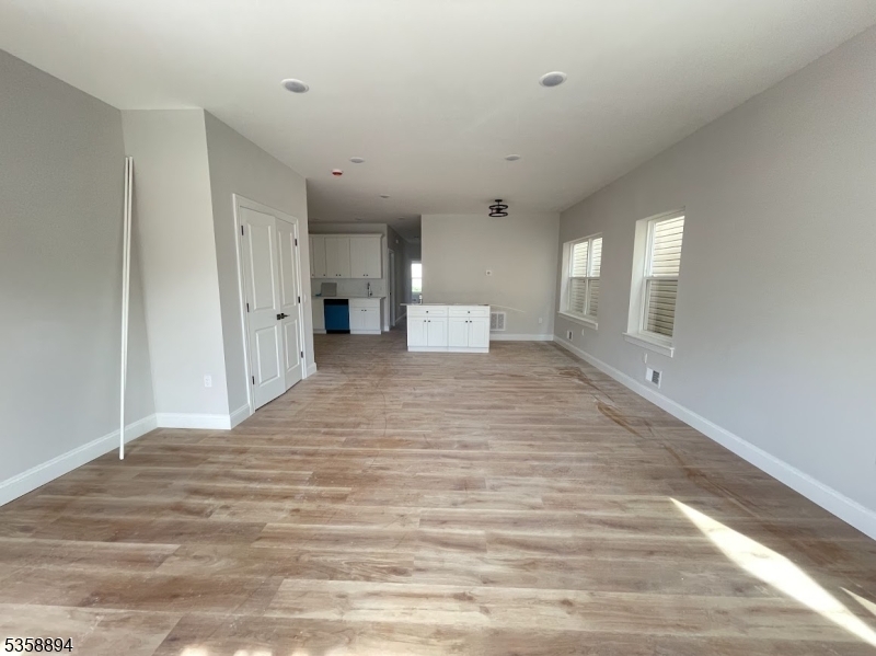 Property Photo: 486 S 19th St 1 NJ 07103