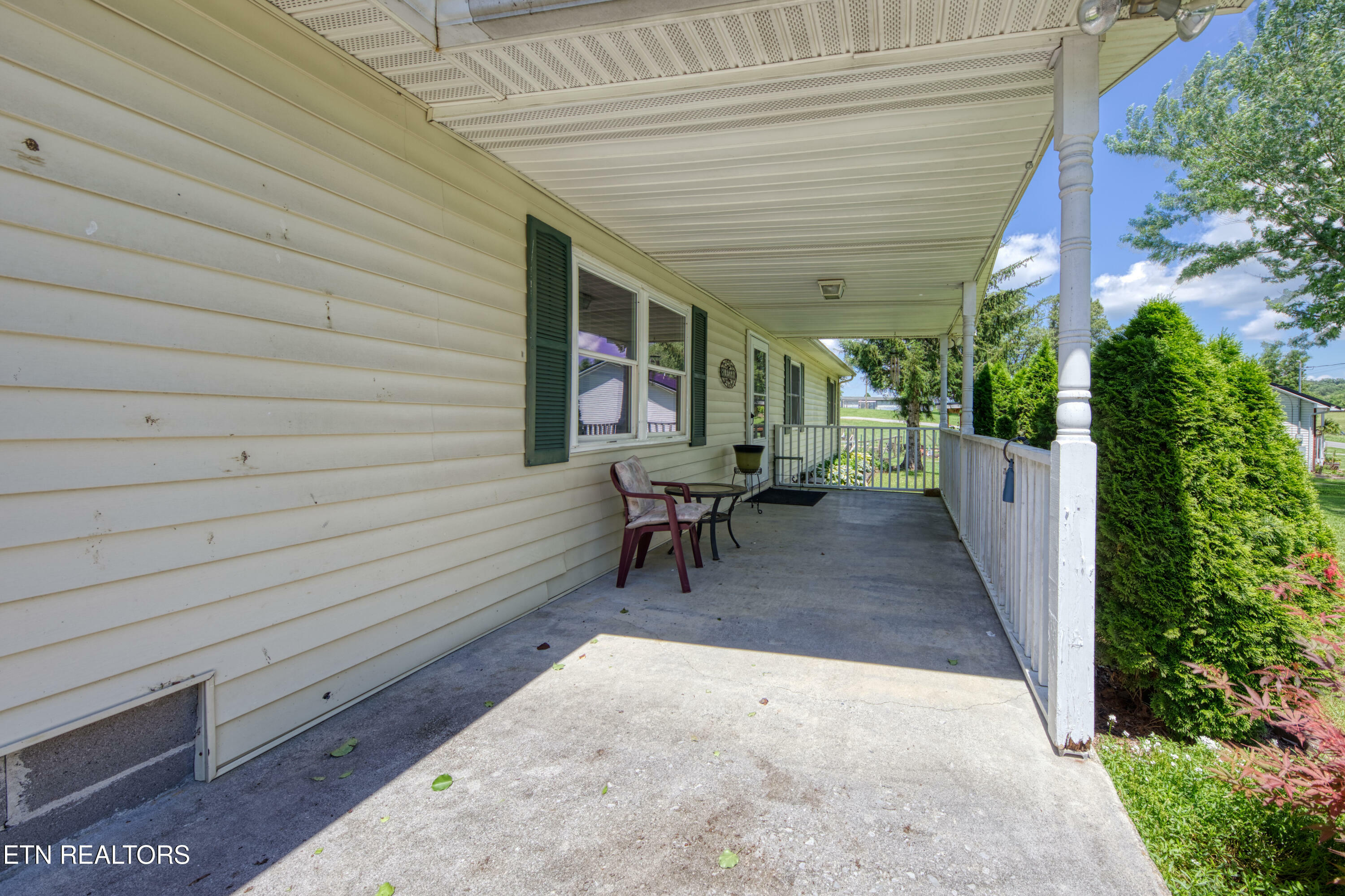 Property Photo: 1705 Sand Plant Rd TN 37876