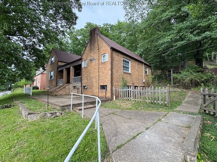 Property Photo:  617 Montrose Drive  WV 25303 