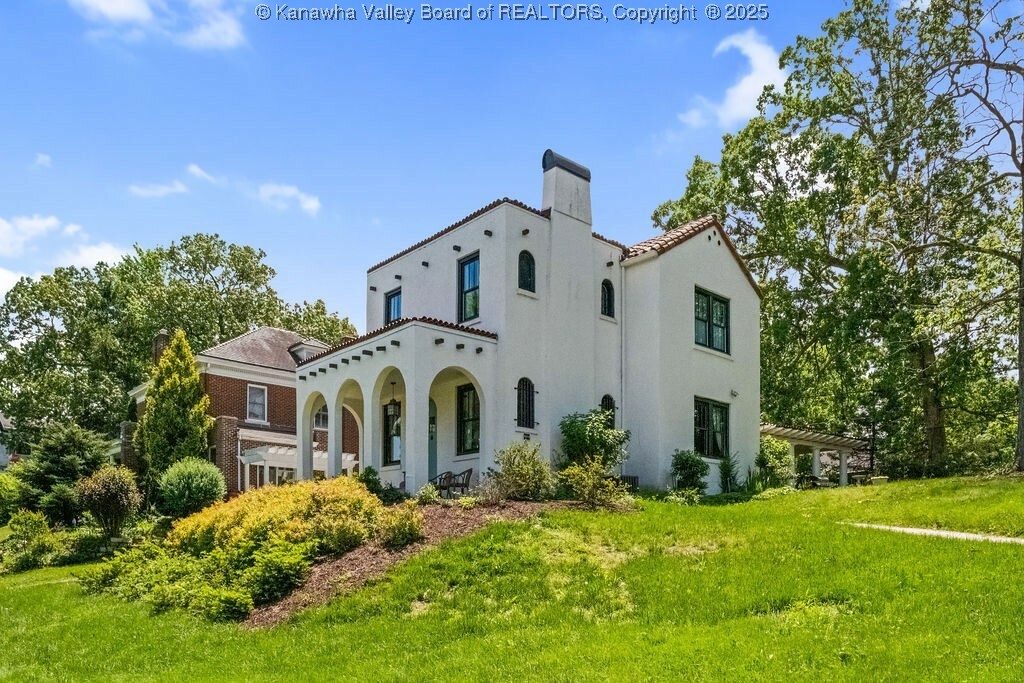 606 Fort Hill Drive  Charleston WV 25314 photo