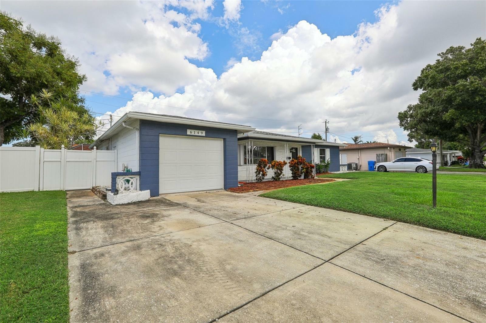 Property Photo: 6149 37th Avenue N FL 33710
