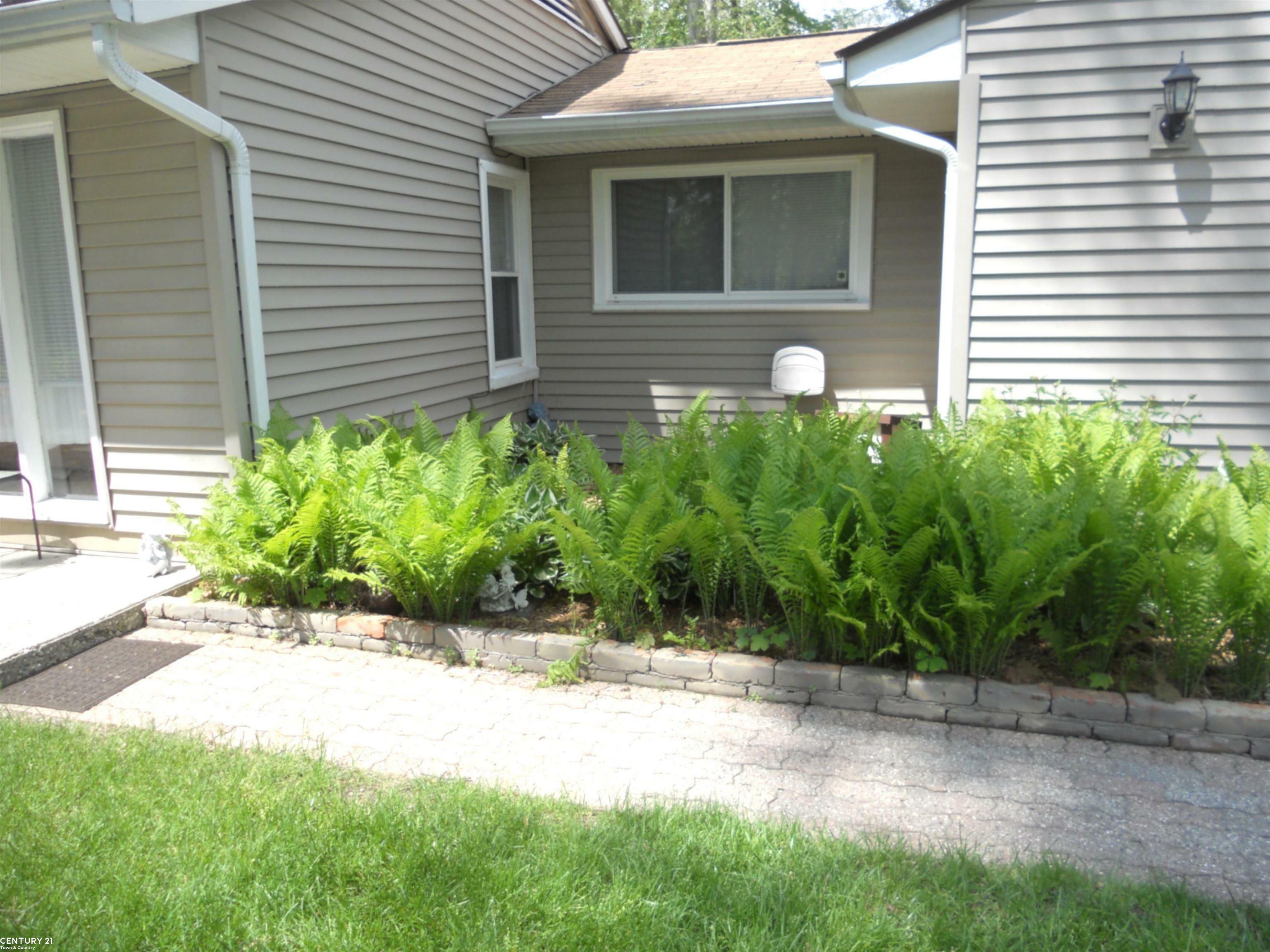 Property Photo: 5727 Forcier Court MI 48317