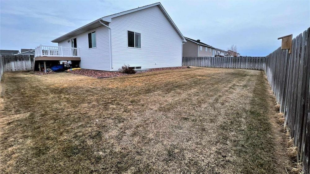 Property Photo: 1805 28th St NW ND 58703