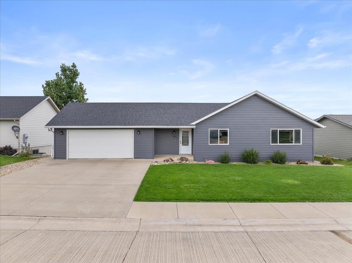 Property Photo: 721 Taylor Court SD 57717